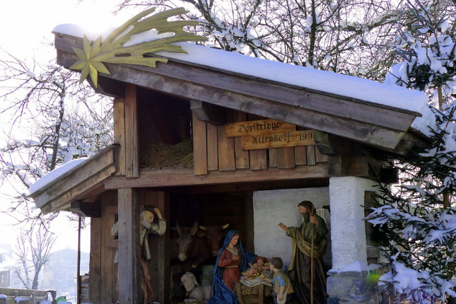 Weihnachten in Südamerika: Eine Krippe mit Schnee werden die Kinder in Sucre wohl nicht entdecken!